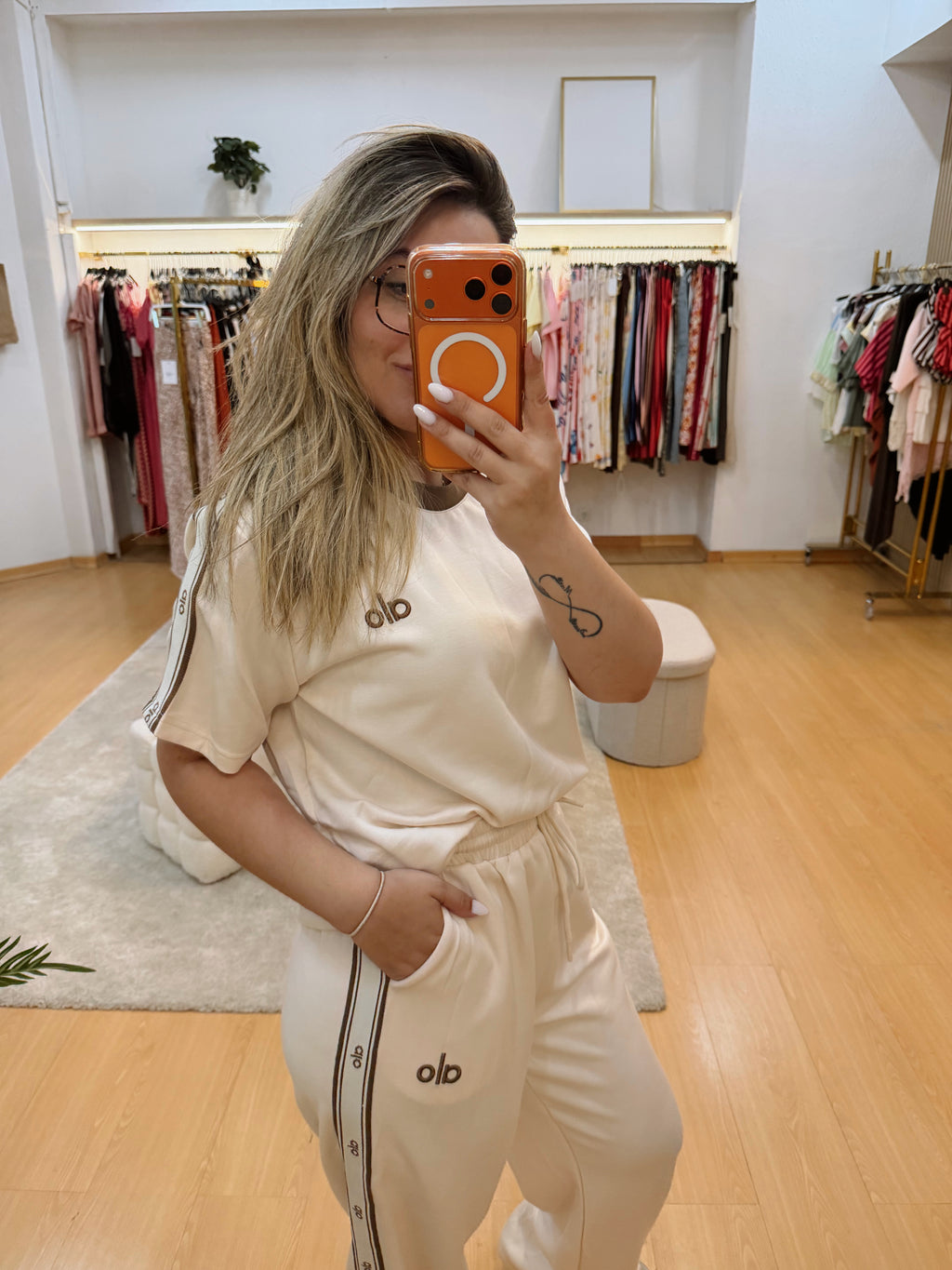 Conjunto “alo”